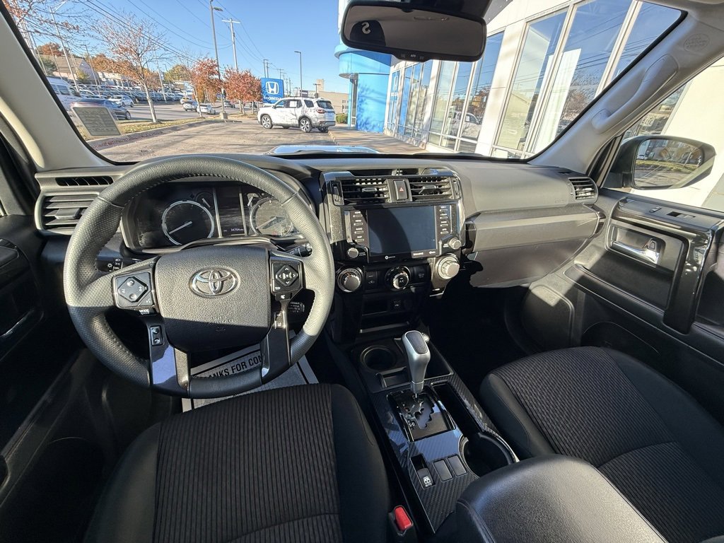 Used 2024 Toyota 4Runner TRD Off-Road image 6