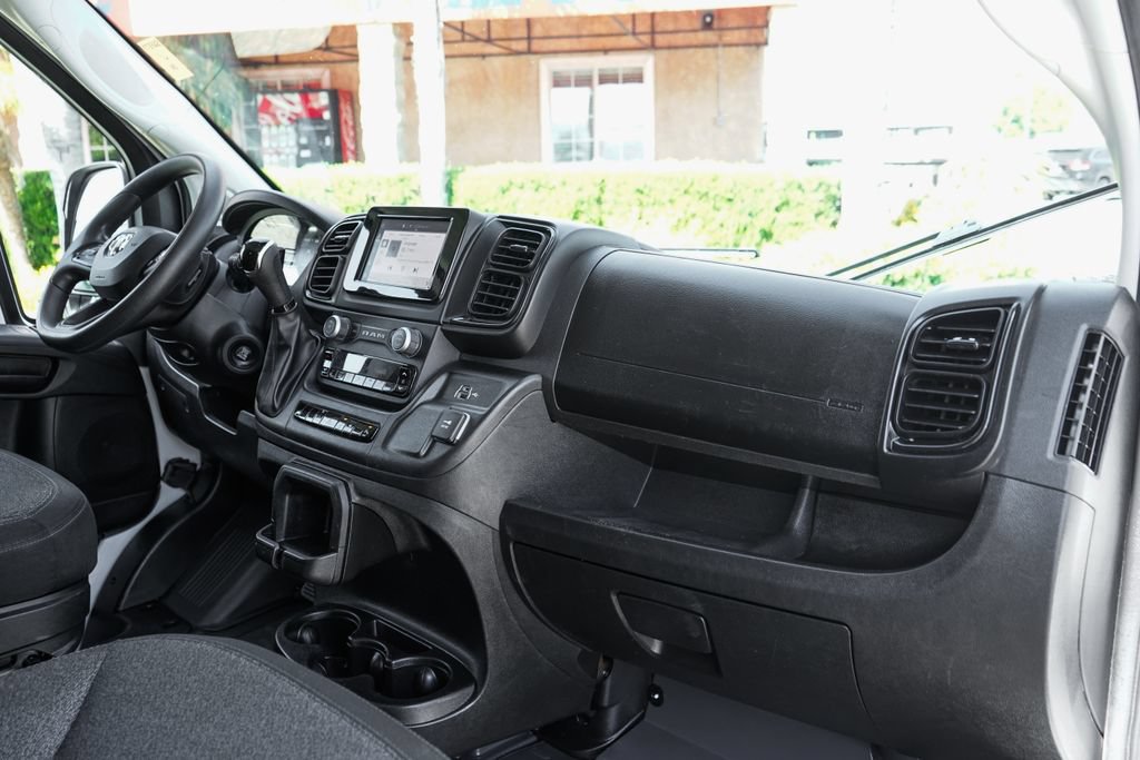 Used 2024 RAM ProMaster 2500 w/ Safety Group FWD image 35