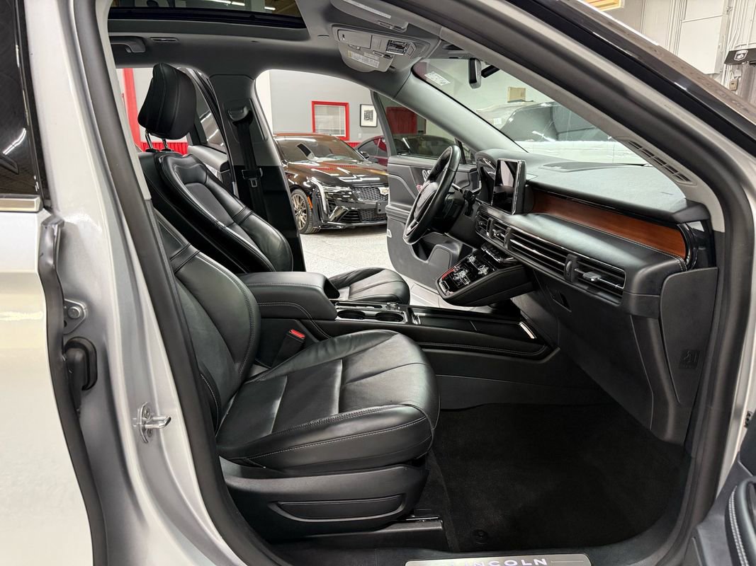 Used 2020 Lincoln Corsair Reserve w/ Equipment Group 201A image 20