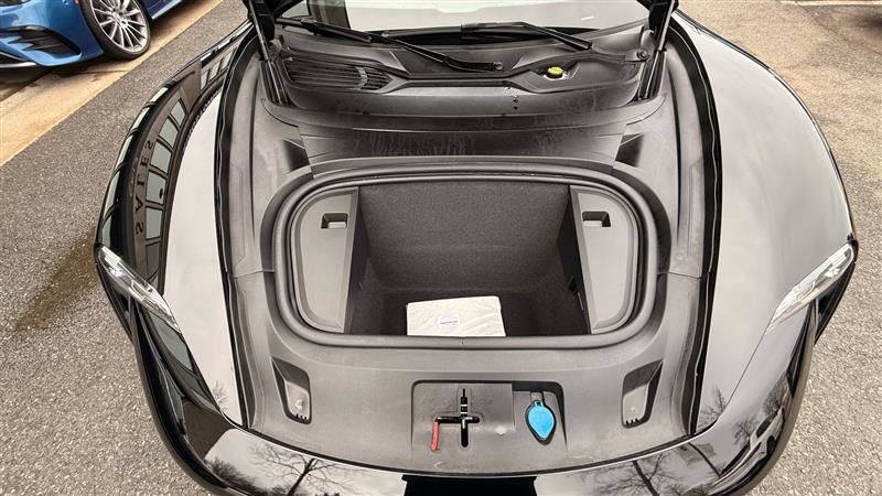 Used 2023 Porsche Taycan w/ Premium Package image 26