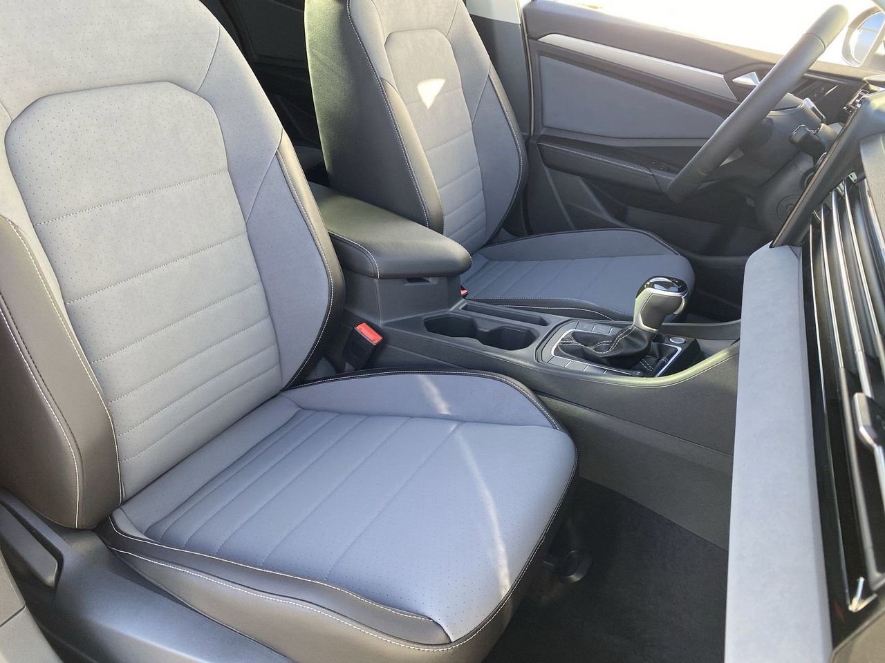 New 2026 Volkswagen Jetta SE image 7