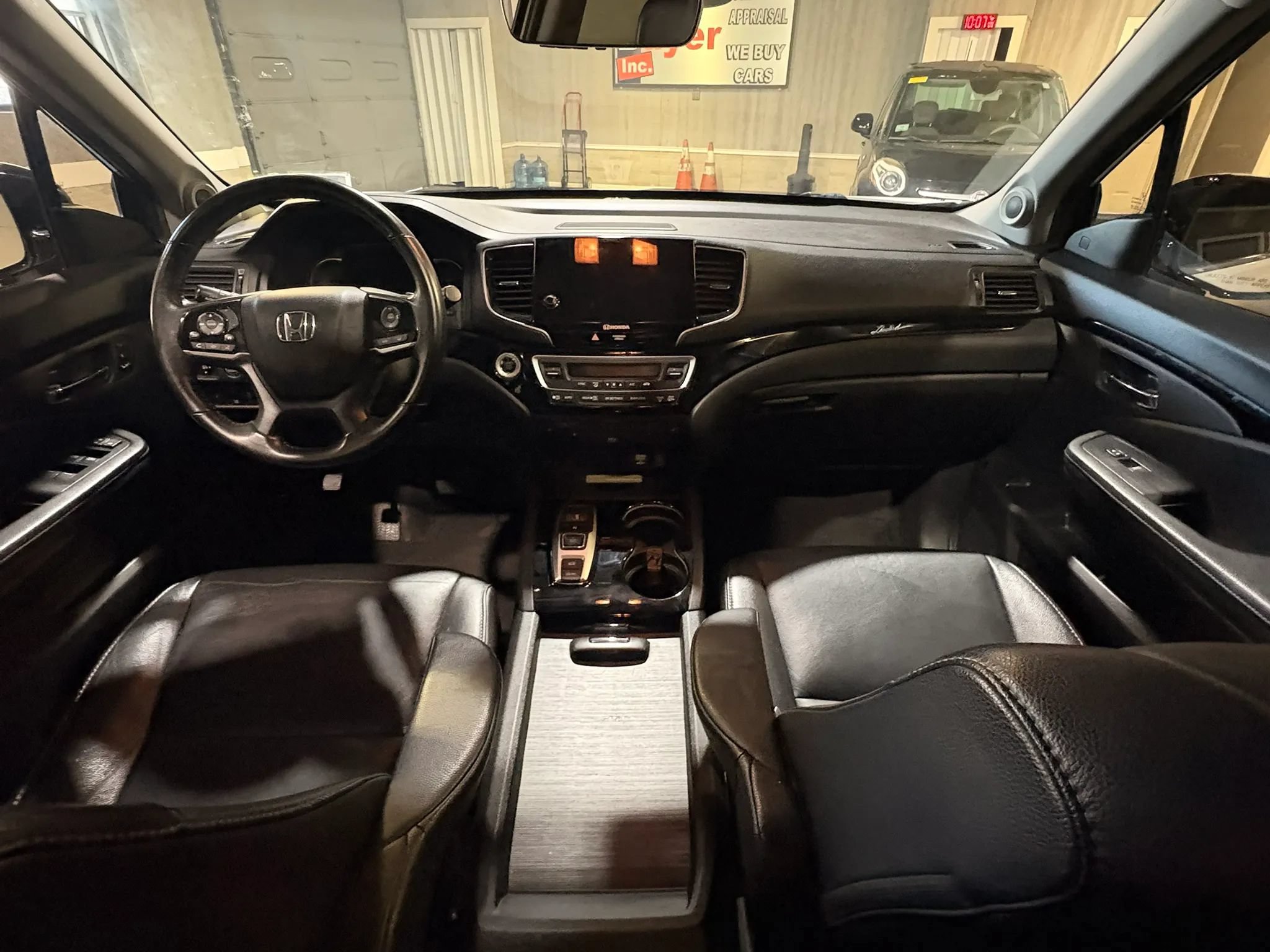 Used 2019 Honda Pilot Touring image 13