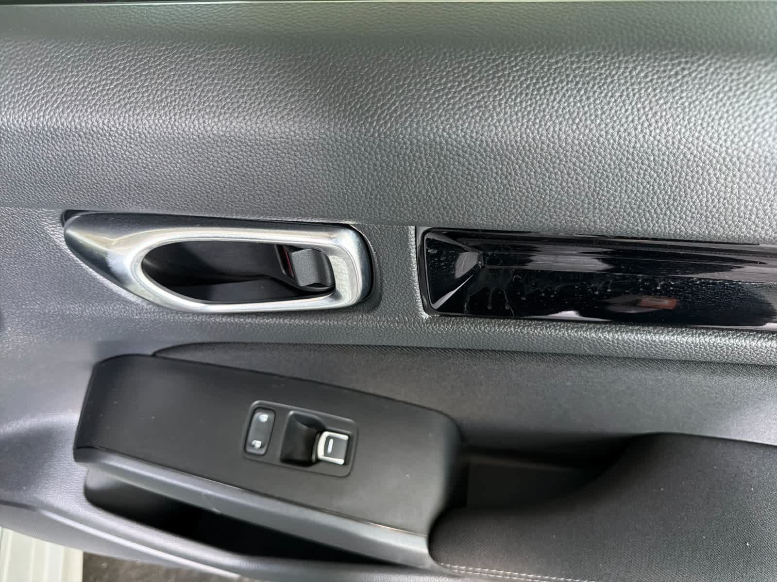 Used 2025 Honda Civic Sport image 17