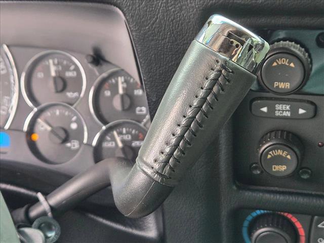 Used 2003 Cadillac Escalade AWD image 11