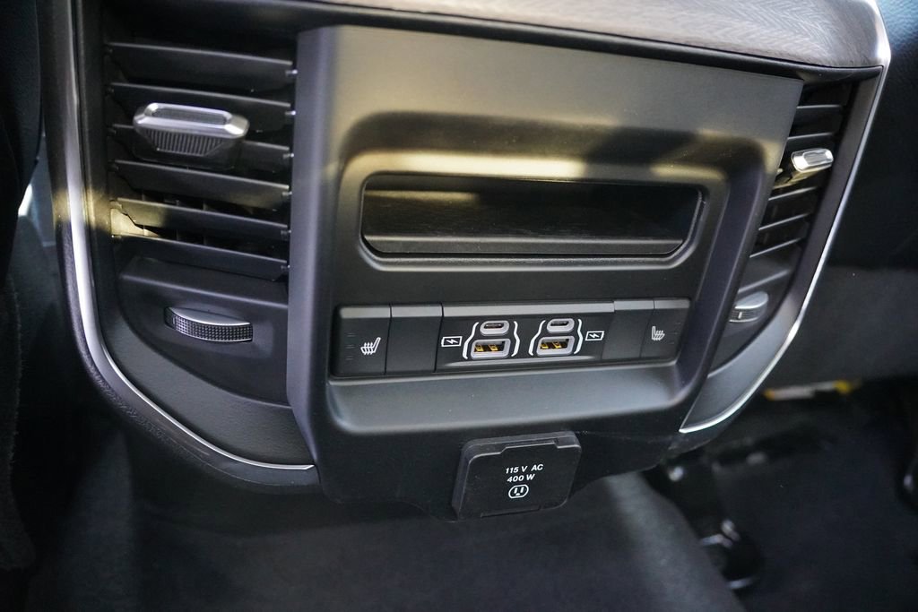 New 2026 RAM 3500 Laramie AWD/4WD image 13