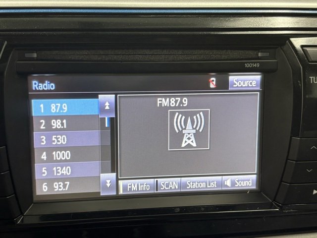 Used 2015 Toyota Corolla LE image 19