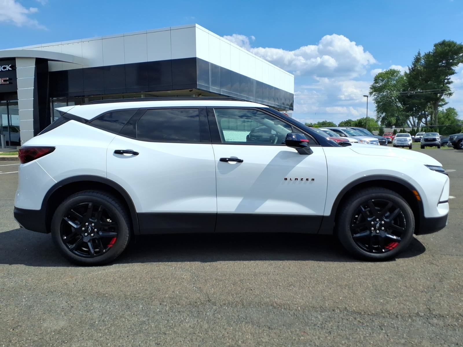 Certified 2023 Chevrolet Blazer LT w/ Convenience Package FWD image 2