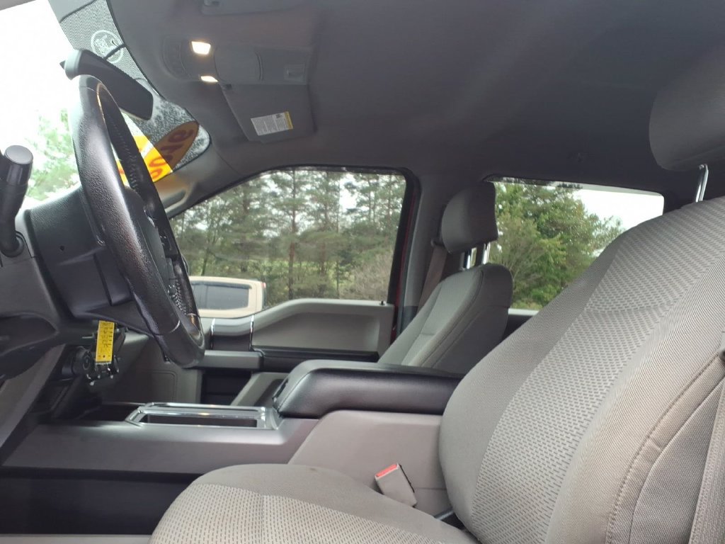 Used 2016 Ford F150 XLT w/ Equipment Group 302A Luxury AWD/4WD image 11