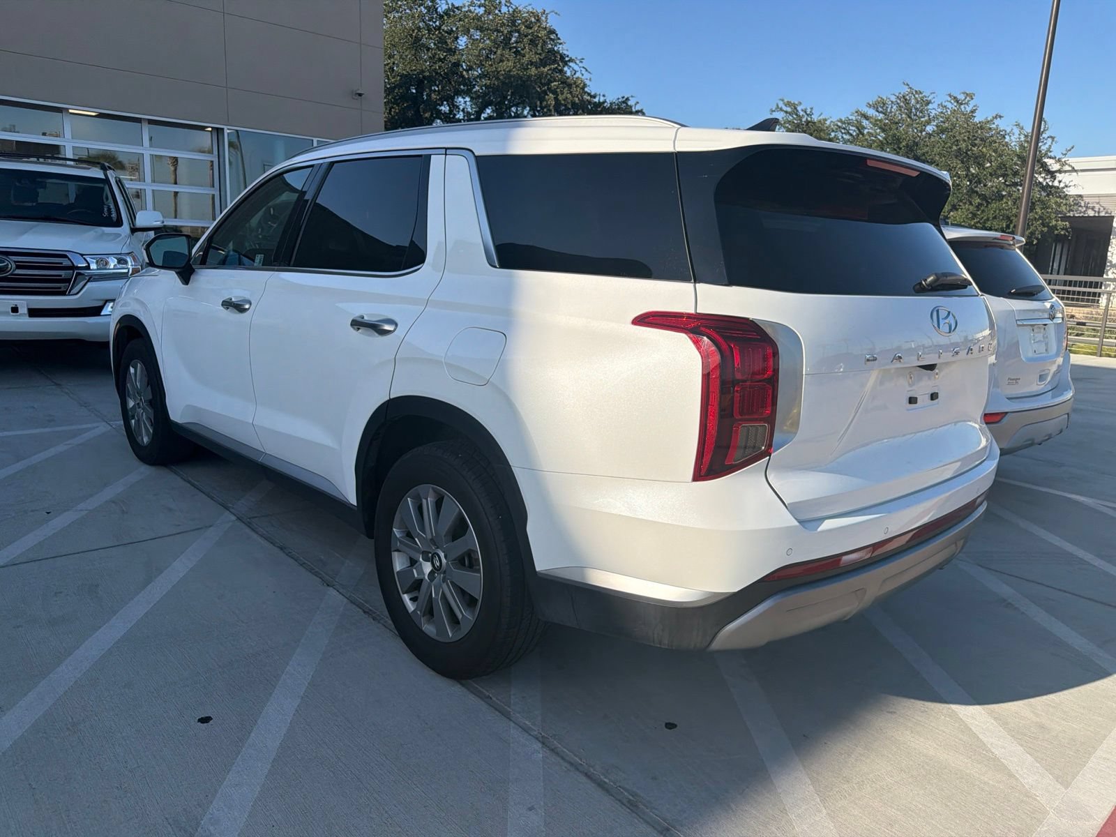 Used 2025 Hyundai Palisade SEL AWD/4WD image 6