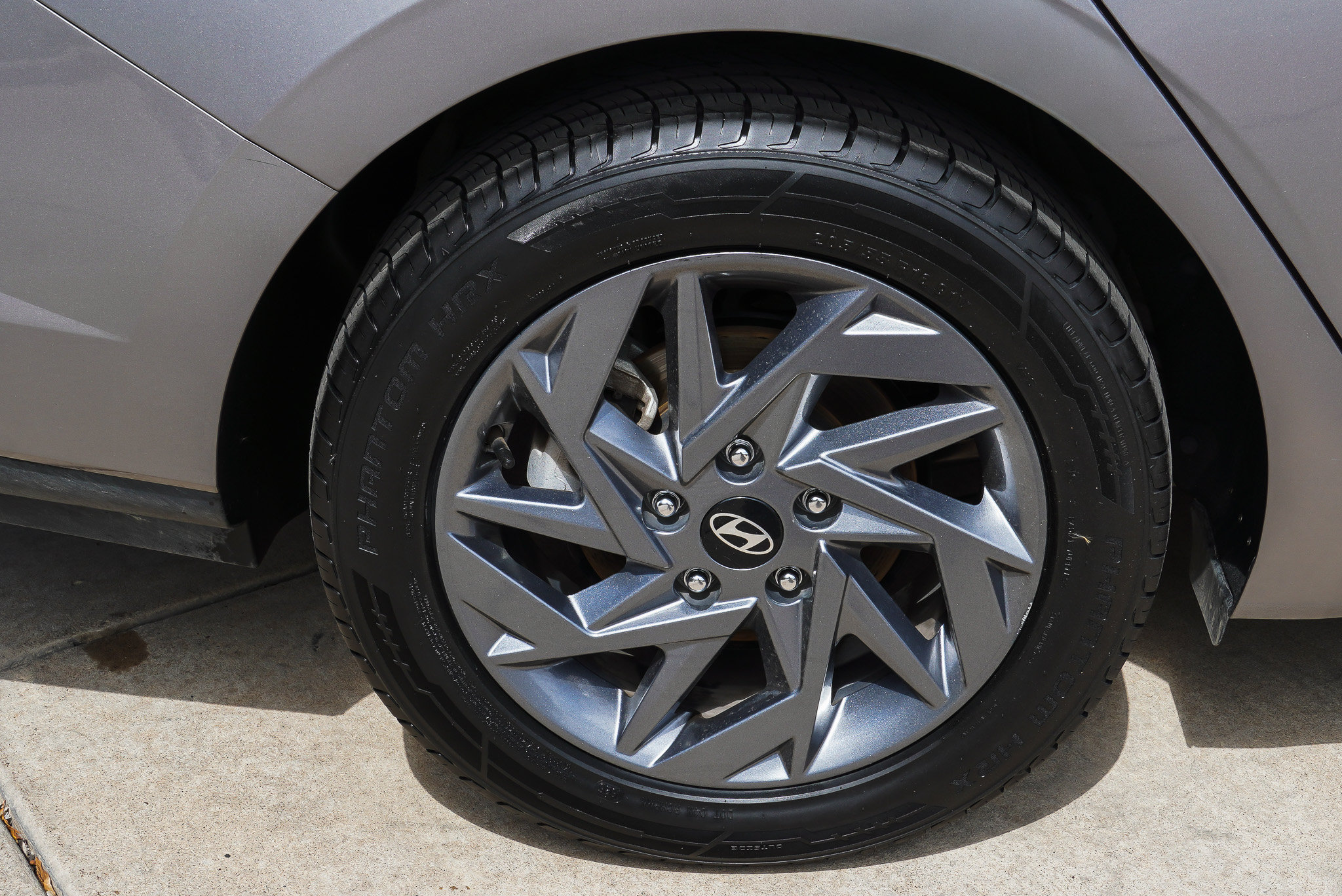Used 2024 Hyundai Elantra SEL FWD image 11