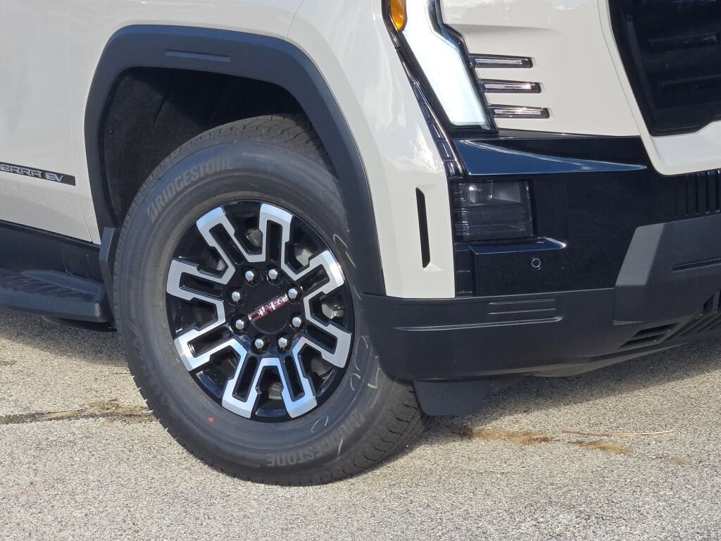 New 2026 GMC Sierra EV Elevation image 3
