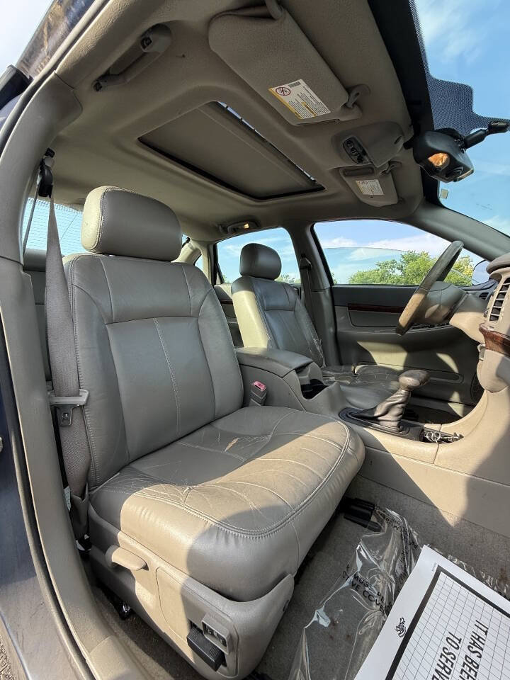 Used 2004 Chevrolet Impala LS w/ Preferred Equipment Group FWD image 17