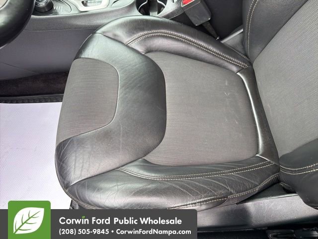 Used 2018 Jeep Cherokee Latitude Plus w/ Comfort/Convenience Group image 24