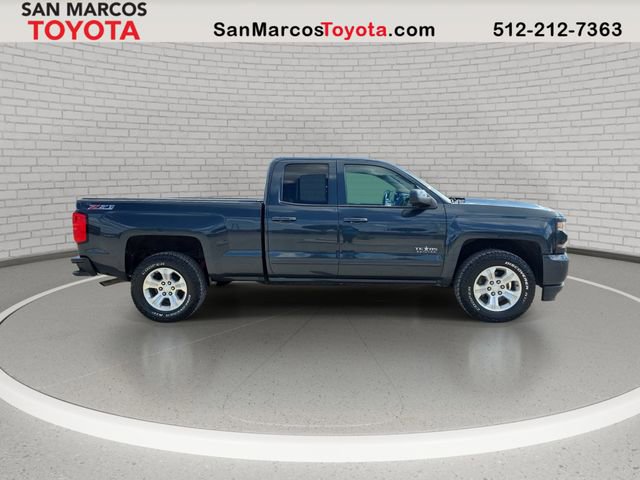 Used 2017 Chevrolet Silverado 1500 LT w/ Texas Edition image 4