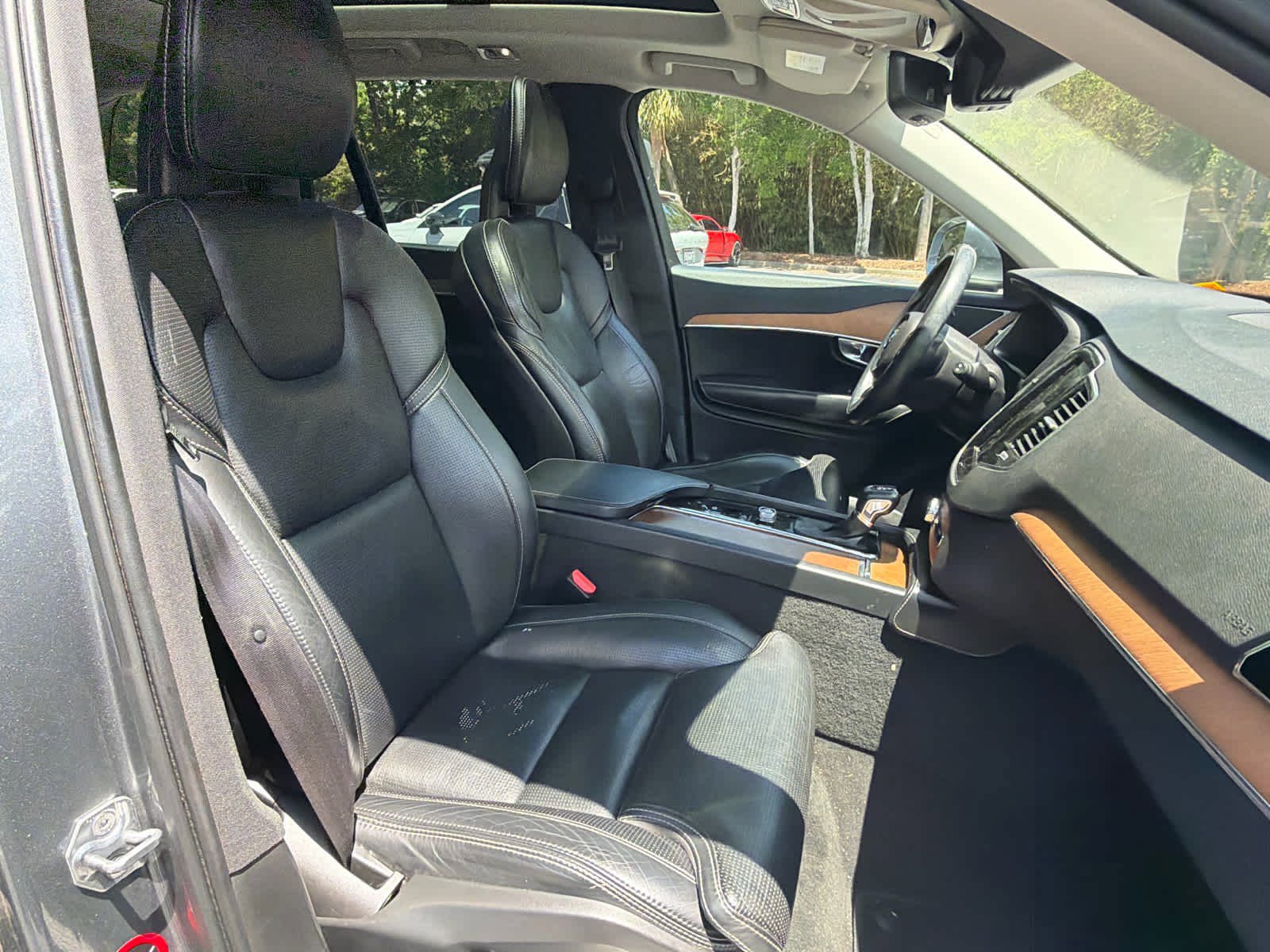 Used 2018 Volvo XC90 T6 Inscription w/ Convenience Package AWD/4WD image 19