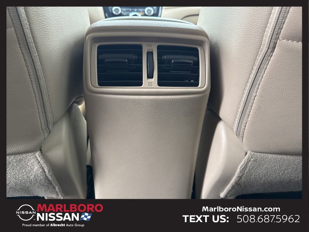 Certified 2018 Nissan Rogue SL w/ Premium Package image 19