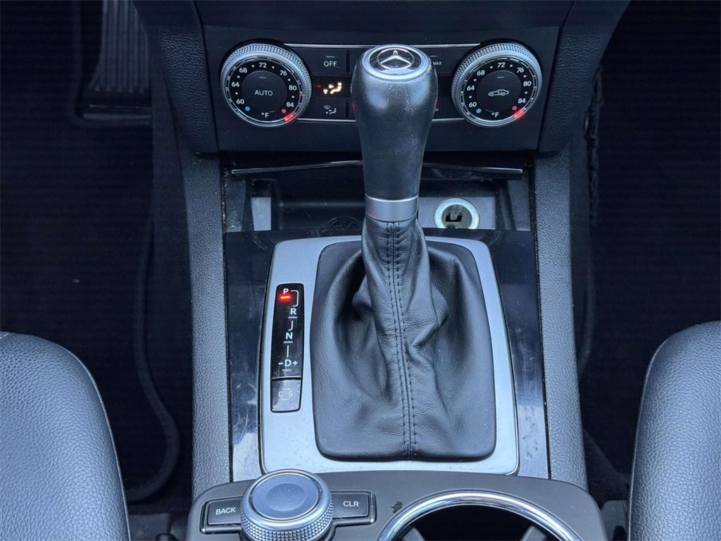 Used 2010 Mercedes-Benz GLK 350 4MATIC image 5