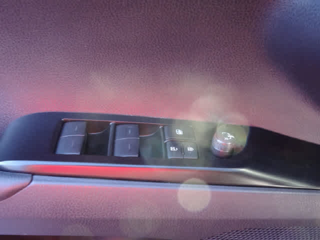 Used 2026 Toyota Camry LE AWD/4WD image 15
