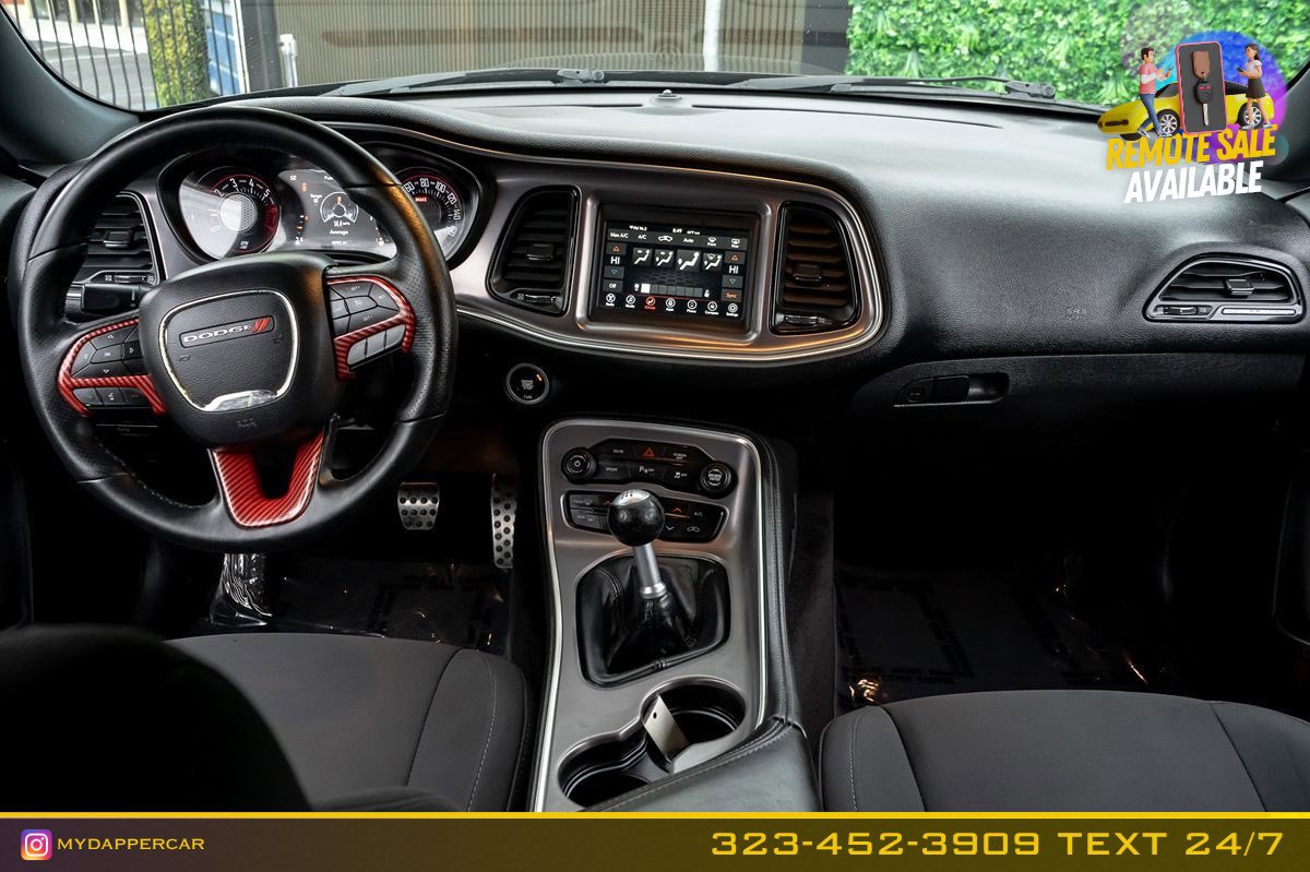 Used 2019 Dodge Challenger R/T w/ Blacktop Package image 19