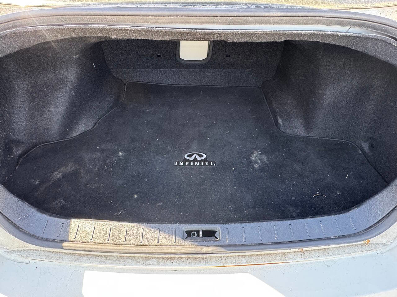 Used 2011 INFINITI G25 Journey w/ Moonroof Pkg image 13