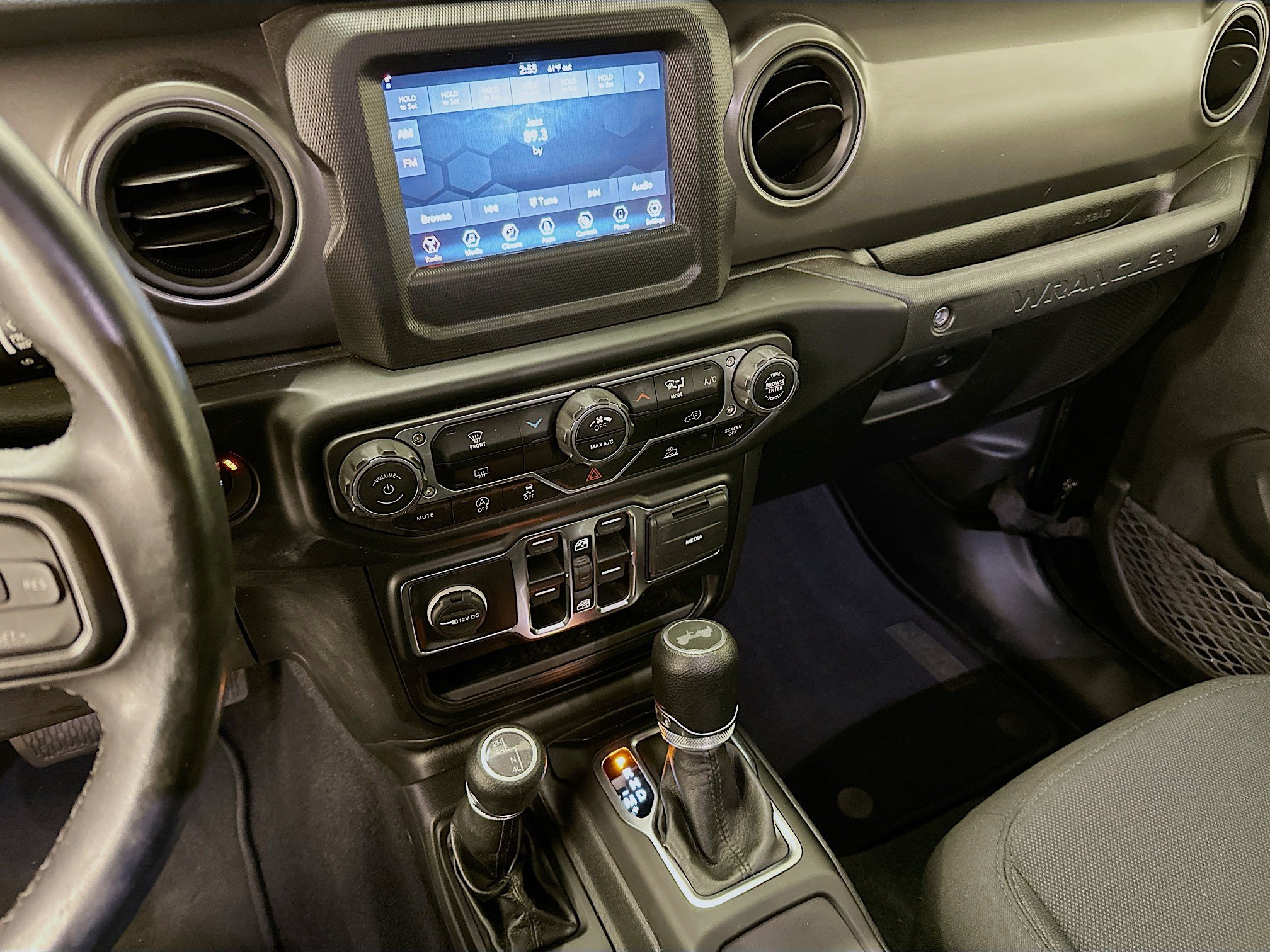 Used 2022 Jeep Wrangler Unlimited Sport AWD/4WD image 25
