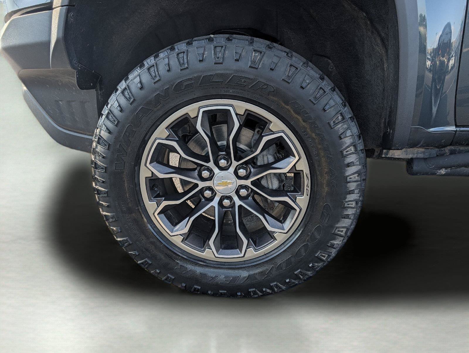 Used 2020 Chevrolet Colorado ZR2 AWD/4WD image 28