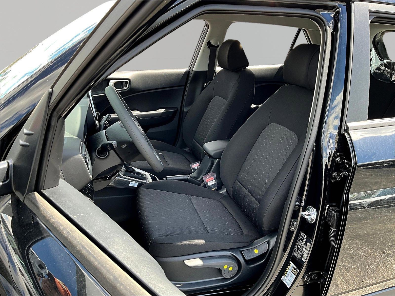 New 2026 Hyundai Venue SE FWD image 16