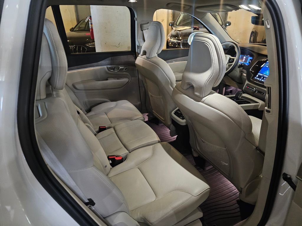Certified 2023 Volvo XC90 B6 Plus w/ Protection Package image 10