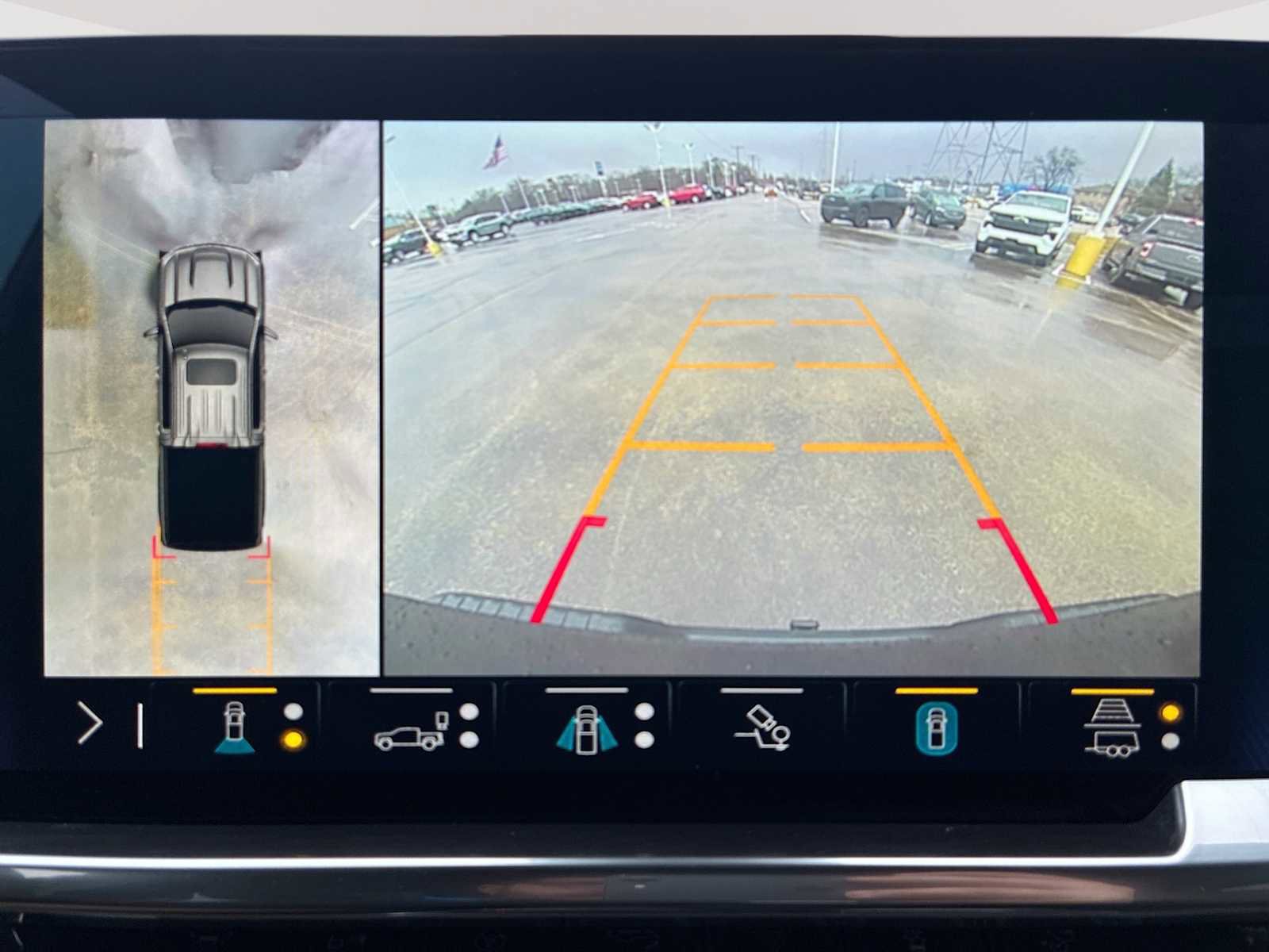 Certified 2022 Chevrolet Silverado 1500 High Country w/ Technology Package image 15