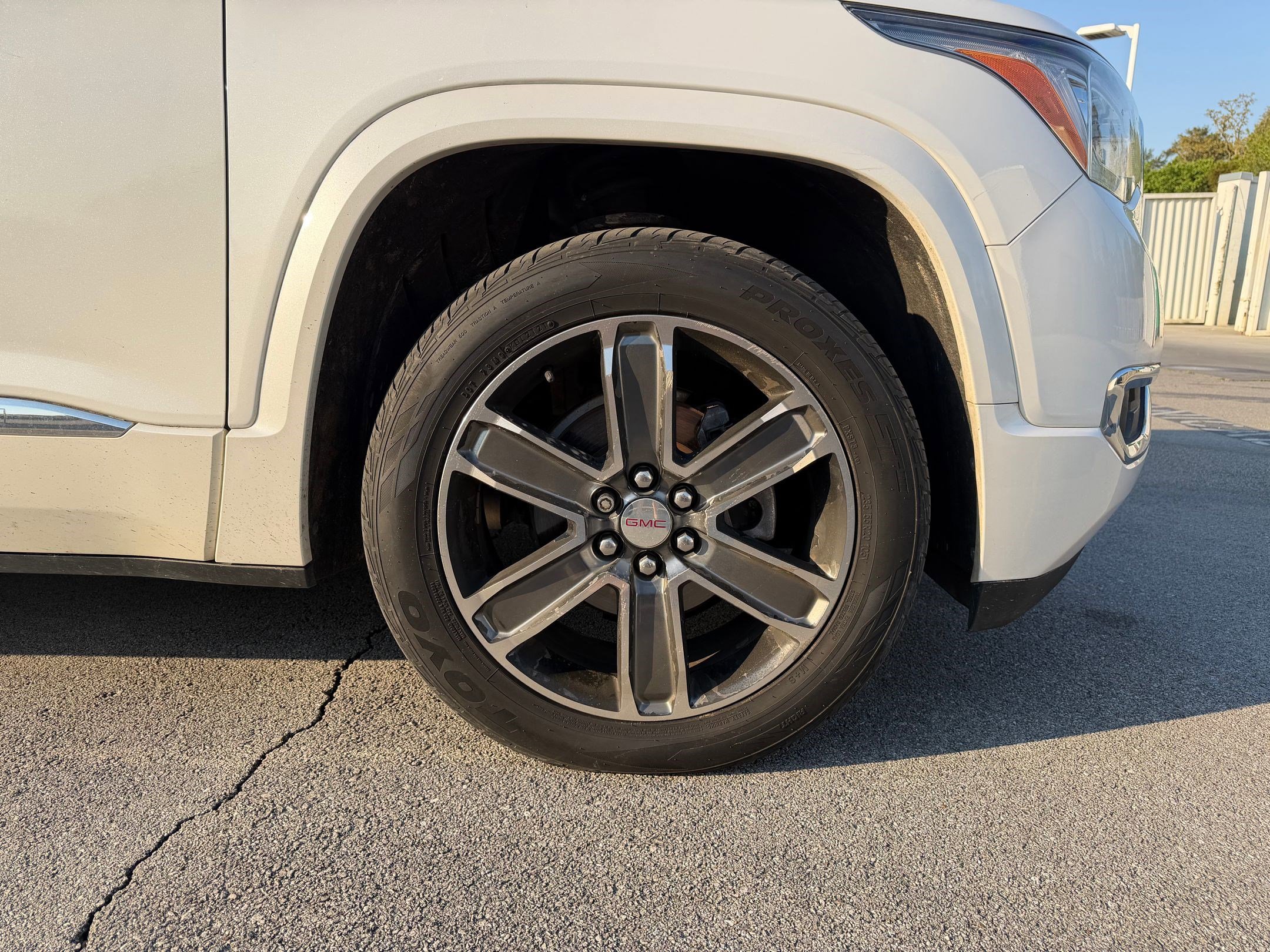 Used 2017 GMC Acadia Denali w/ Technology Package image 7