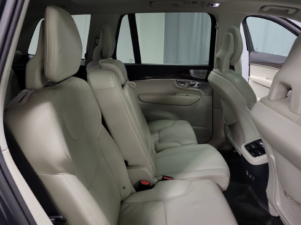 Used 2016 Volvo XC90 T6 Momentum w/ Momentum Plus Package AWD/4WD image 35