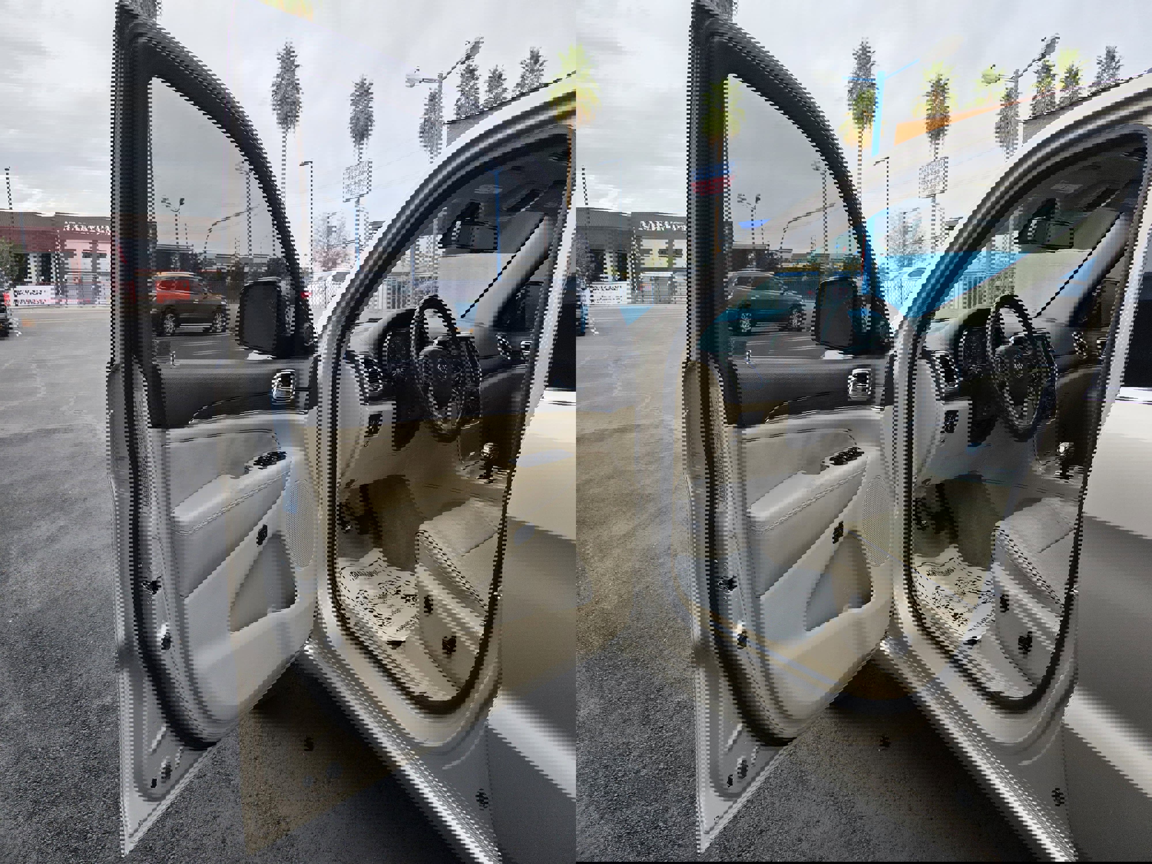 Used 2015 Jeep Grand Cherokee Overland w/ Advanced Technology Group image 9