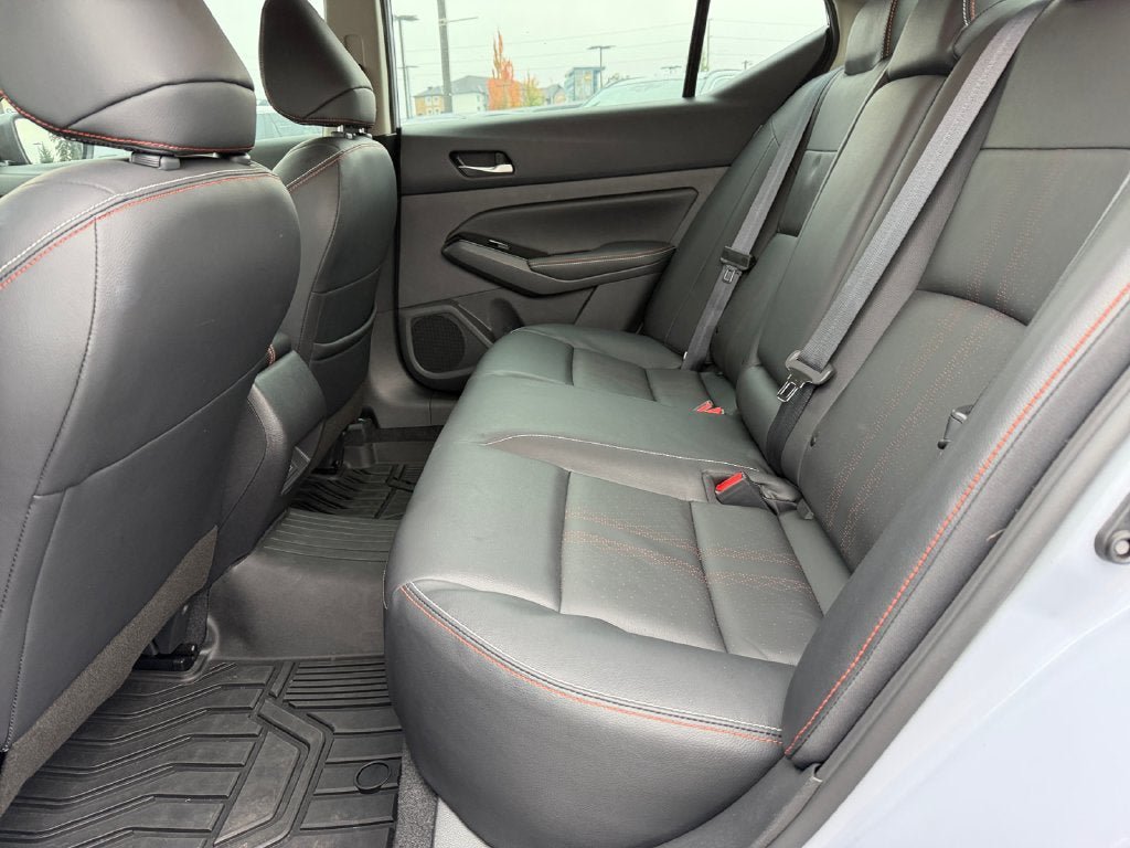 Used 2023 Nissan Altima 2.5 SR w/ SR Premium Package FWD image 33