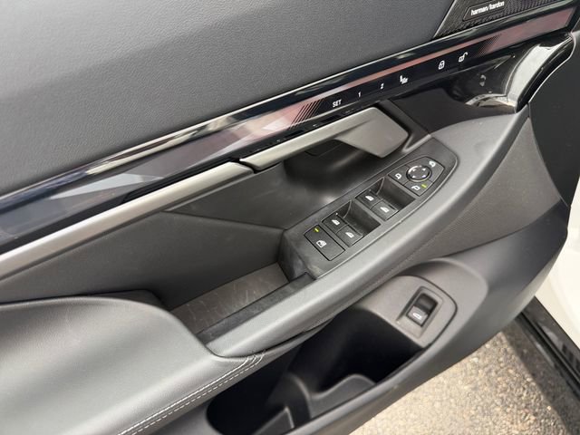 Used 2024 BMW 540i xDrive w/ Premium Package AWD/4WD image 15