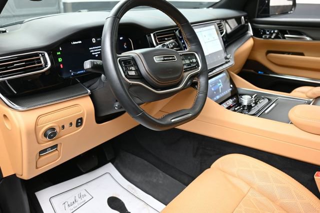 Used 2023 Jeep Grand Wagoneer Series III AWD/4WD image 14