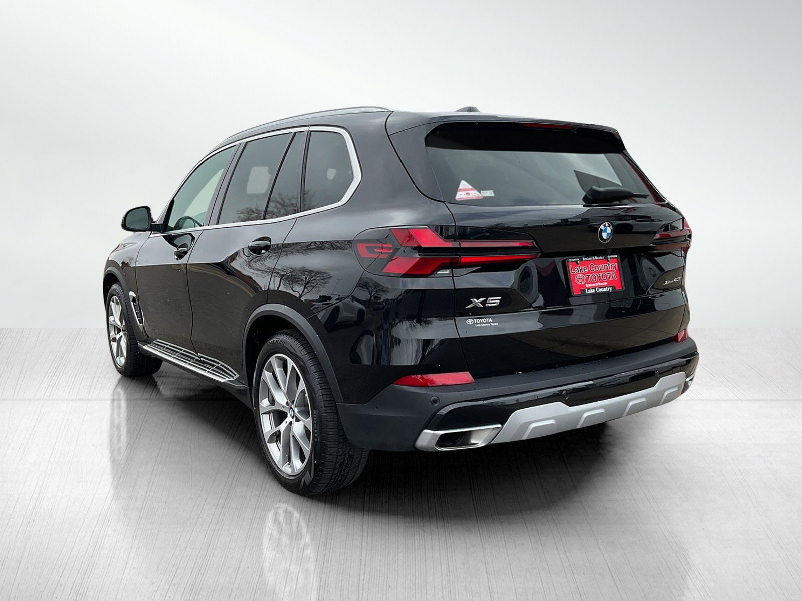 Used 2026 BMW X5 xDrive40i image 3