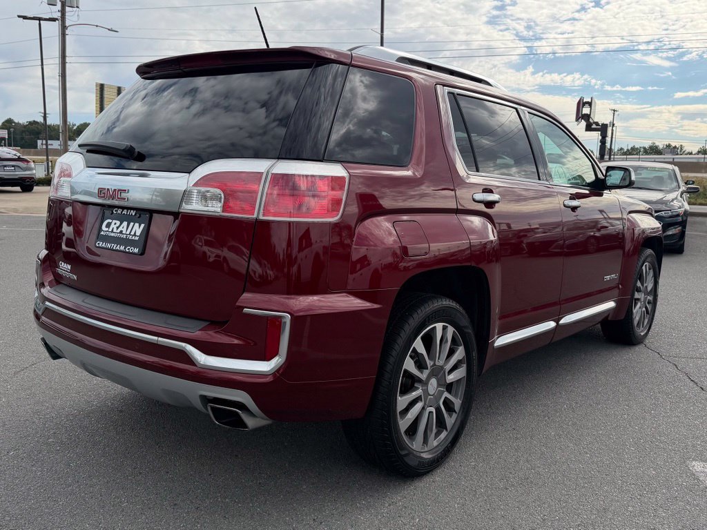 Used 2017 GMC Terrain Denali w/ Cargo Package FWD image 7
