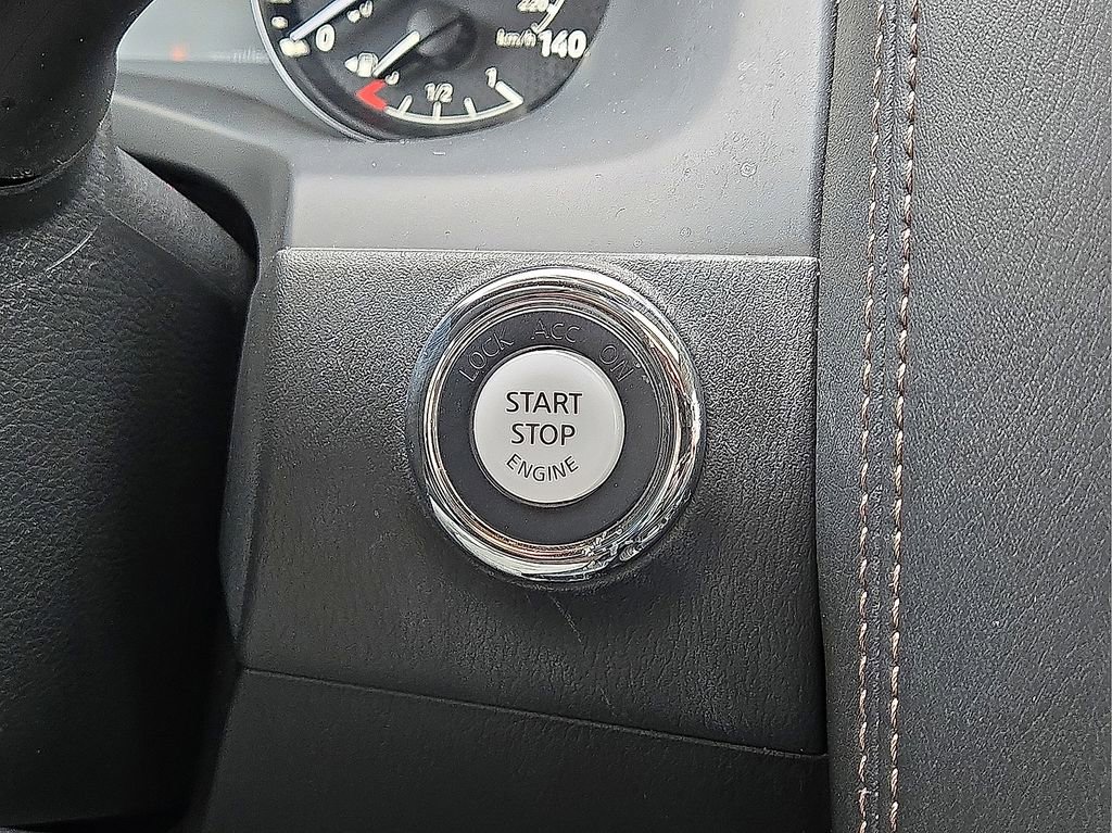 Used 2024 Nissan Armada Platinum w/ Captain's Chairs Package image 31