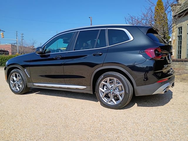 Used 2024 BMW X3 sDrive30i w/ Convenience Package image 9