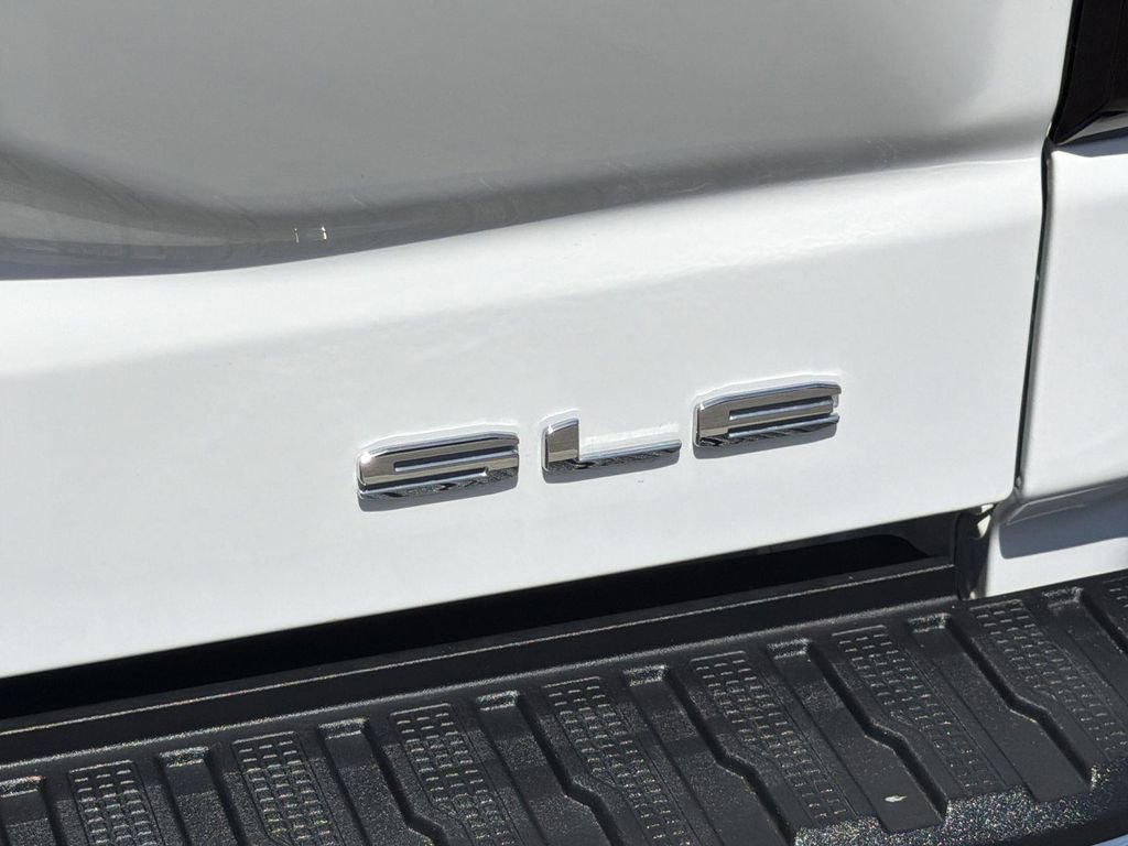 Used 2024 GMC Sierra 1500 SLE image 27