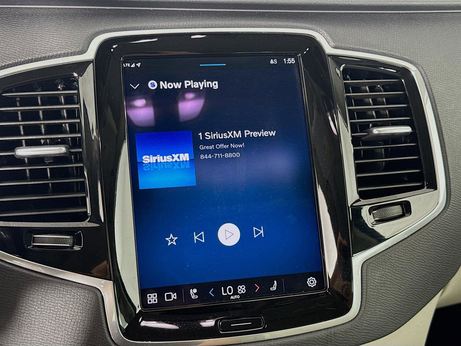 Used 2023 Volvo XC90 T8 Plus w/ Protection Package Premier image 16