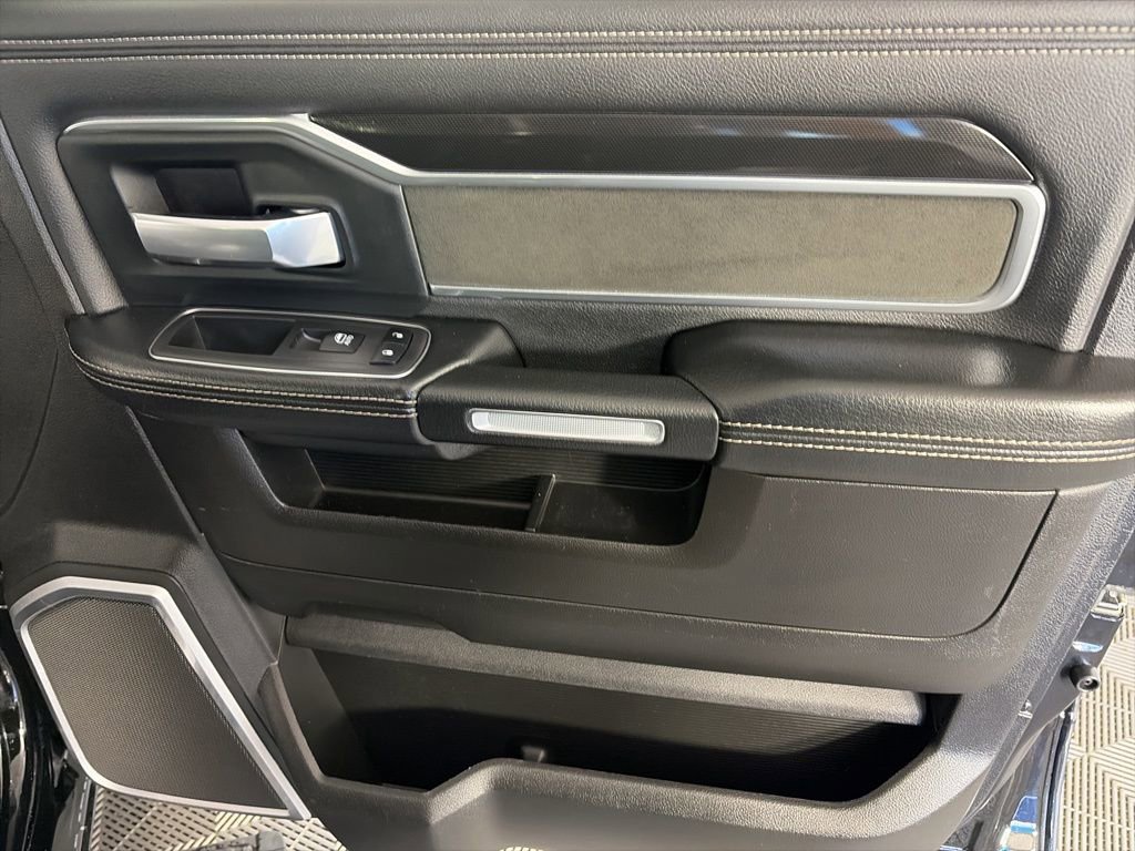 Used 2019 RAM 3500 Laramie image 32