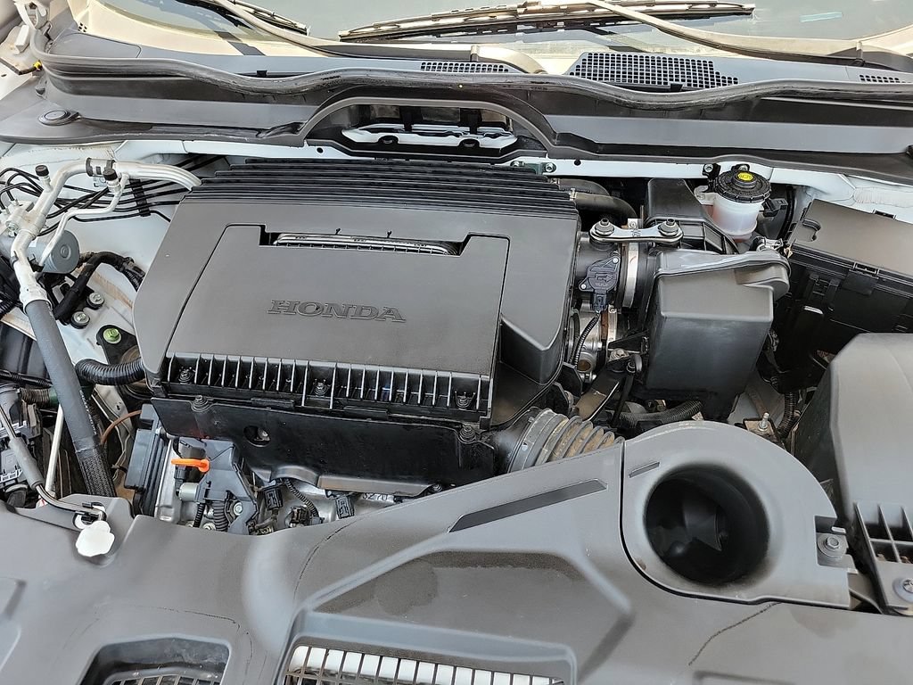 Used 2024 Honda Pilot Touring image 16