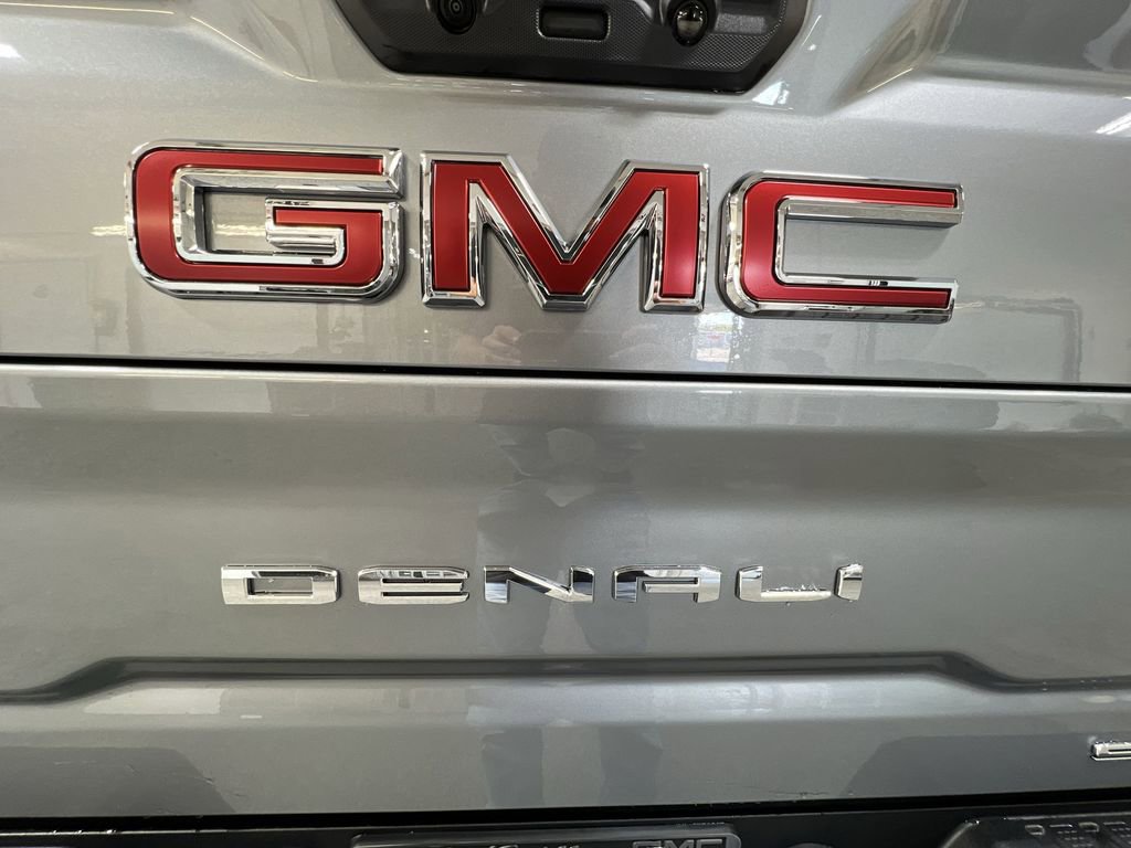 New 2026 GMC Sierra 3500 Denali w/ Denali Reserve Package image 32
