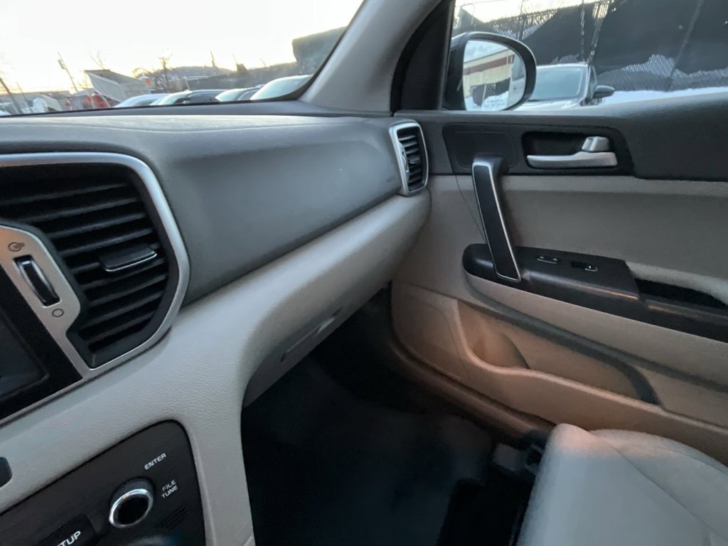 Used 2019 Kia Sportage LX w/ LX Popular Package image 20