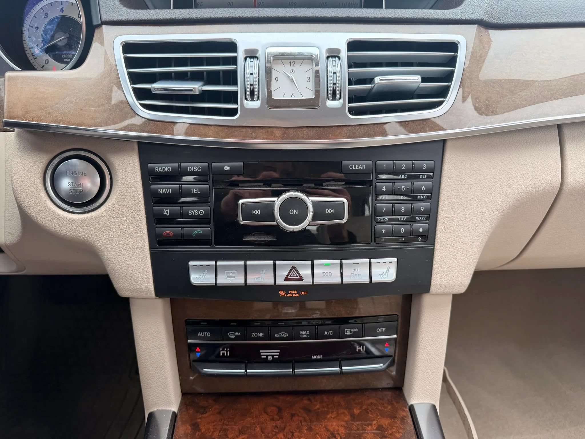 Used 2014 Mercedes-Benz E 350 Sedan image 17