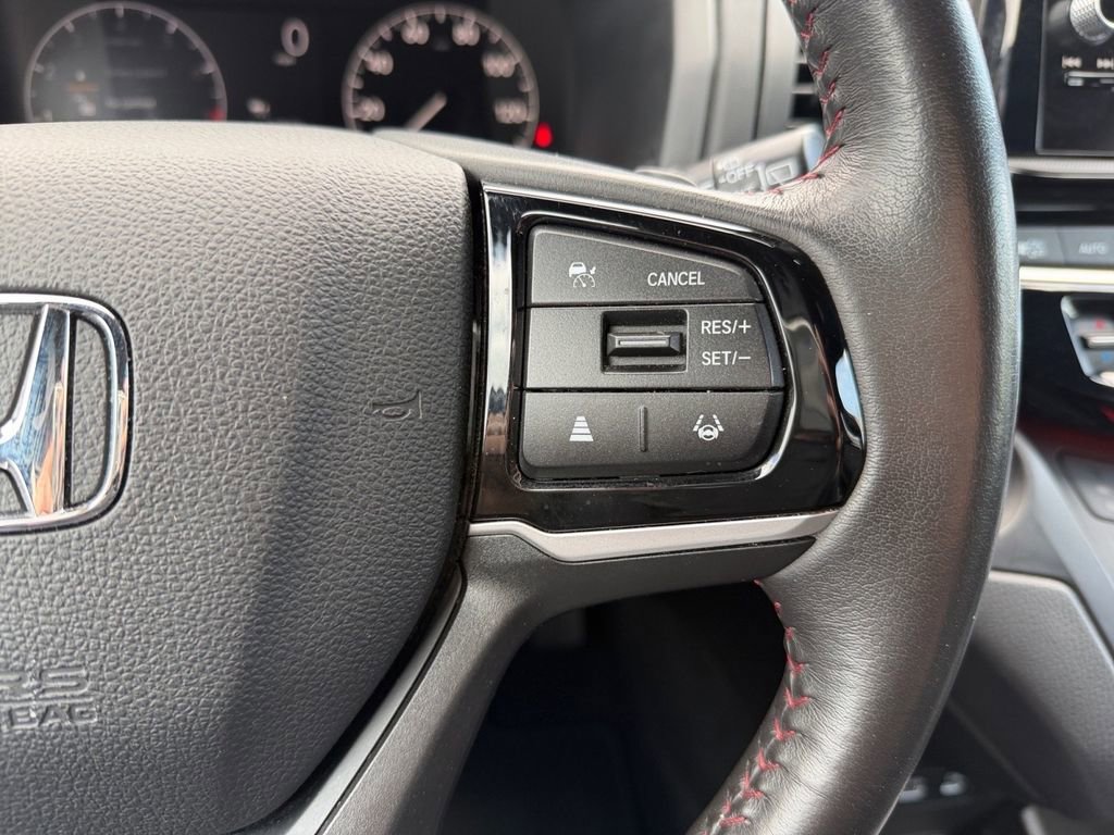 Used 2025 Honda Odyssey Sport-L image 25
