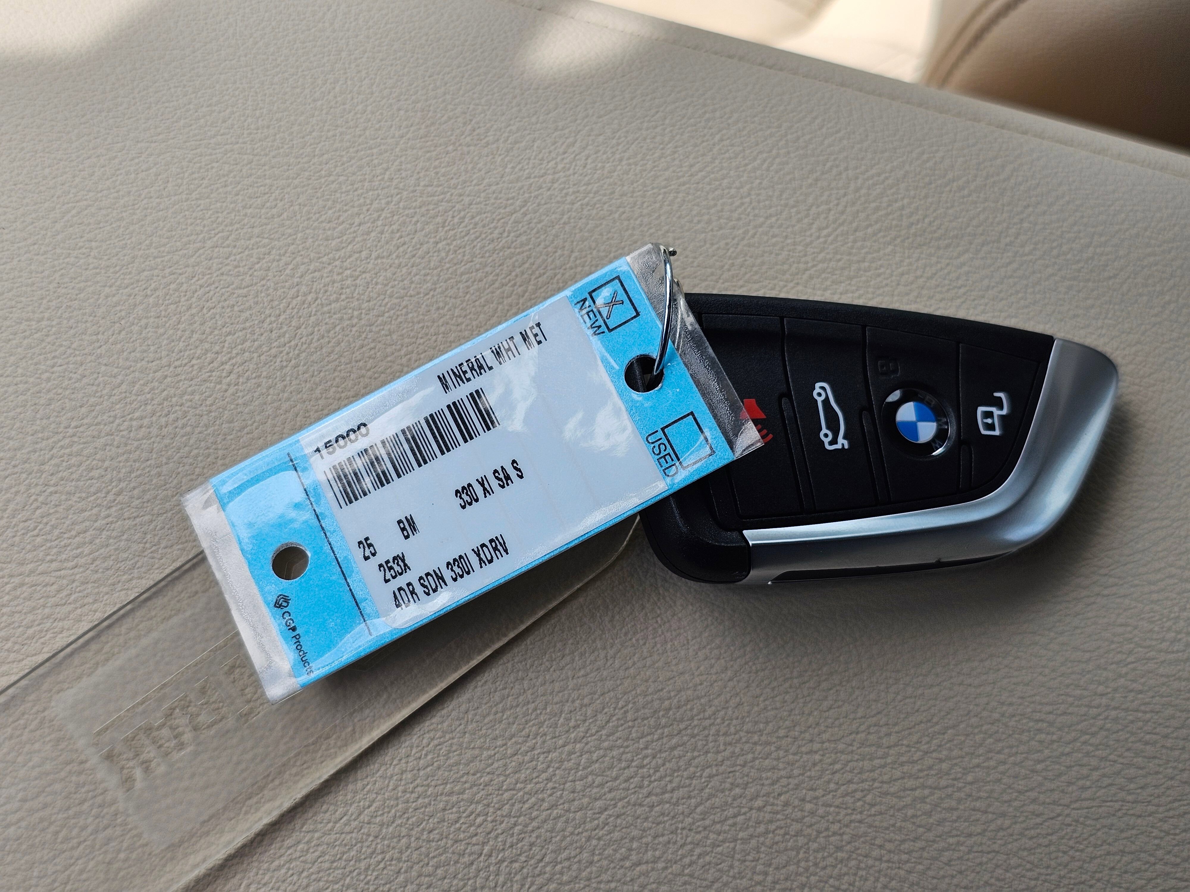 New 2025 BMW 330i xDrive Sedan w/ Premium Package image 31