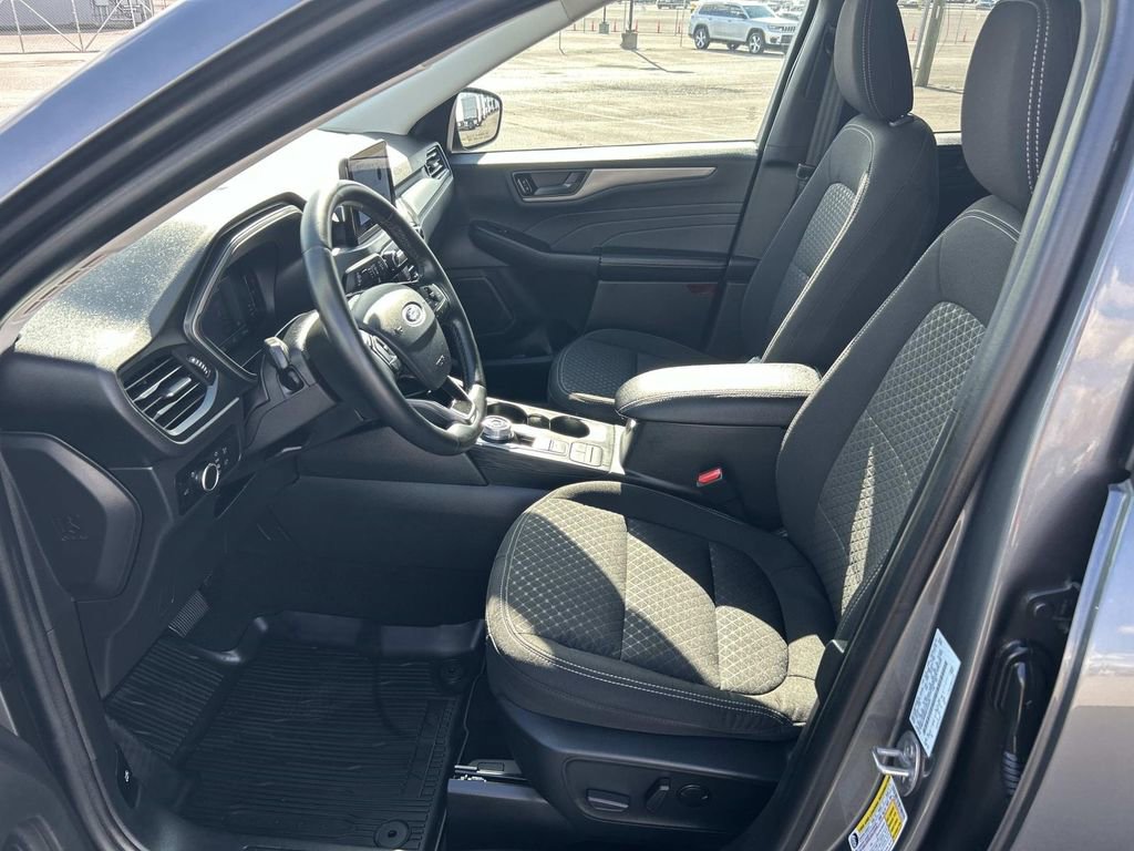 Used 2024 Ford Escape Active w/ Cold Weather Package image 23