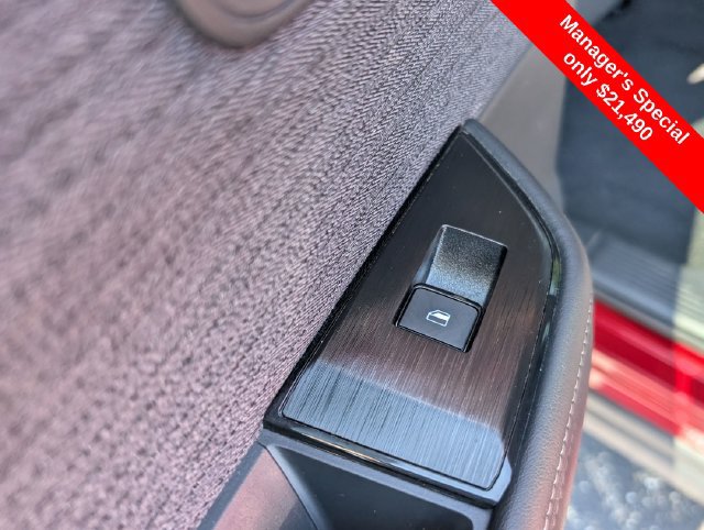 Certified 2023 Nissan Rogue SV AWD/4WD image 17